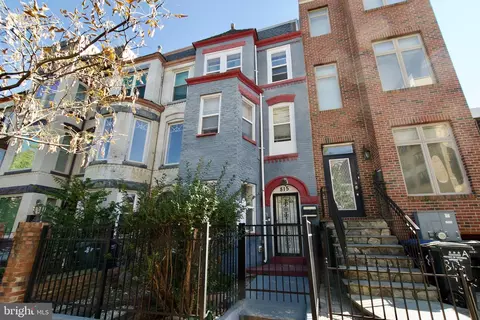 Exterior - 815 4th St NE, Washington, DC 20002 photo 2 of 8