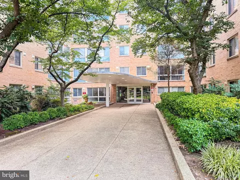 6445 Luzon Ave NW #118, Washington, DC 20012
