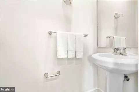 3312 9th NE, Washington, DC 20017 photo 10