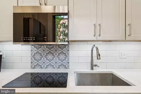 18 9th St NE #304, Washington, DC 20002 photo 6