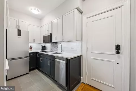 18 9th St NE #304, Washington, DC 20002 photo 4