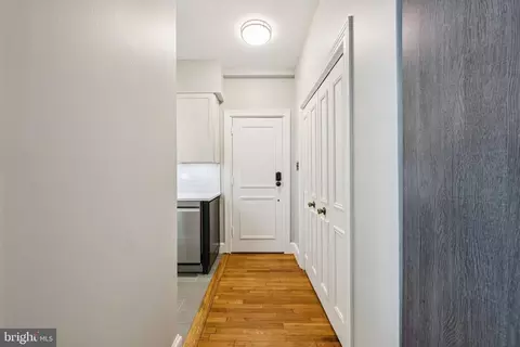 18 9th St NE #304, Washington, DC 20002 photo 3