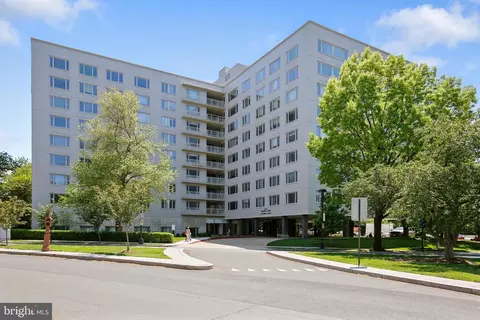 2475 Virginia Ave NW #618, Washington, DC 20037