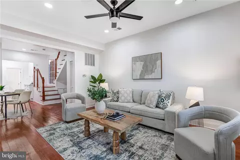 1113 Holbrook Ter NE, Washington, DC 20002