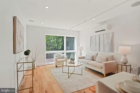 1514 Newton St NW #103, Washington, DC 20010