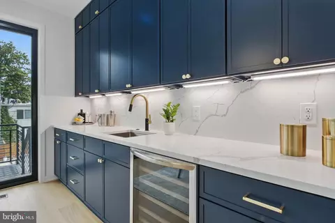 Kitchen - 3802 T St NW, Washington, DC 20007 photo 3 of 4