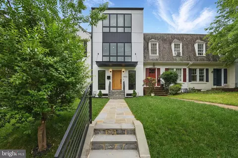 3802 T St NW, Washington, DC 20007