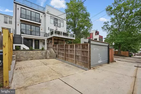 Exterior - 3802 T St NW, Washington, DC 20007 photo 13 of 13