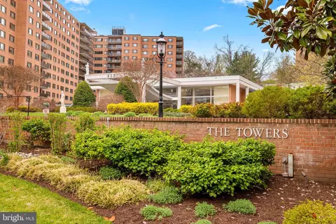 4201 Cathedral Ave NW #724E, Washington, DC 20016