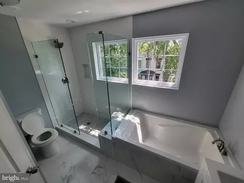 Bath - 1662 Kramer St NE, Washington, DC 20002 photo 10 of 10