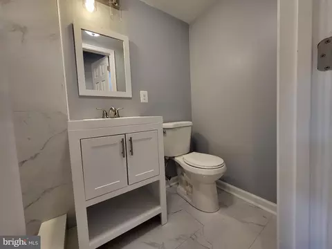 Bath - 1662 Kramer St NE, Washington, DC 20002 photo 2 of 10
