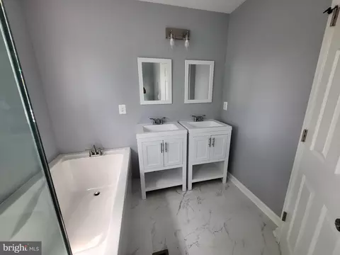 Bath - 1662 Kramer St NE, Washington, DC 20002 photo 8 of 10