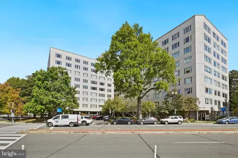 2475 Virginia Ave NW #223, Washington, DC 20037