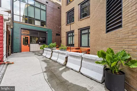 646 H St NE #406, Washington, DC 20002 photo 37