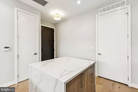 646 H St NE #406, Washington, DC 20002 photo 8