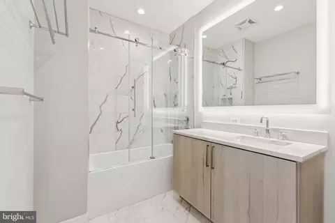 646 H St NE #406, Washington, DC 20002 photo 24