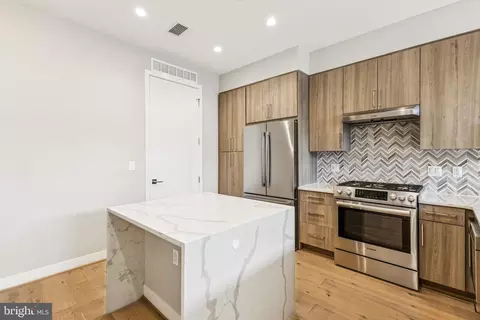 646 H St NE #406, Washington, DC 20002 photo 9