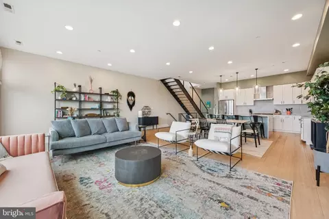1316 Shepherd St NW #4, Washington, DC 20011
