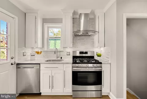 2414 Perry St NE, Washington, DC 20018 photo 21