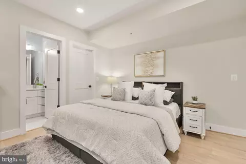 2829 13th St NW #1, Washington, DC 20009 photo 16