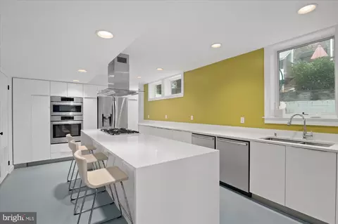 5018 V St NW, Washington, DC 20007 photo 13