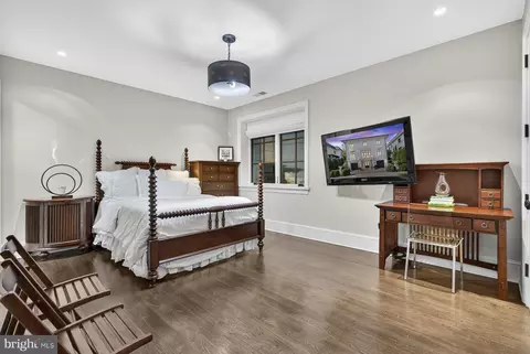 Bedroom - 2107 Foxhall Rd NW, Washington, DC 20007 photo 5 of 5