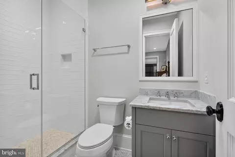 Bath - 2107 Foxhall Rd NW, Washington, DC 20007 photo 3 of 3