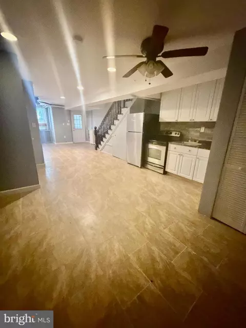 Entry Way - 622 11th St NE, Washington, DC 20002 photo 5 of 5