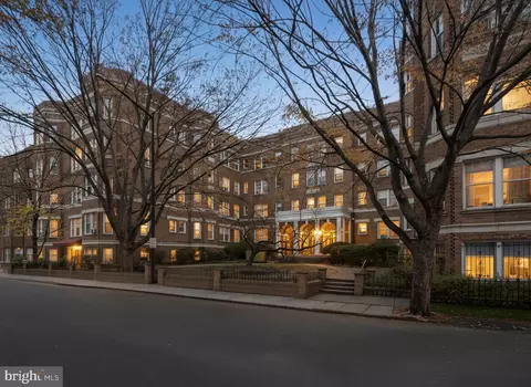1820 Clydesdale Pl NW #411, Washington, DC 20009