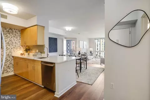 1000 New Jersey Ave SE #914, Washington, DC 20003