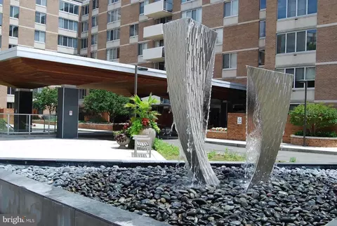 2939 Van Ness St NW #727, Washington, DC 20008