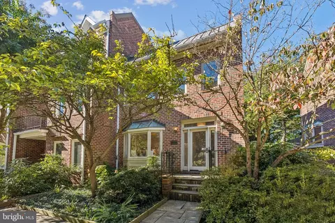 4044 Chancery Ct NW, Washington, DC 20007