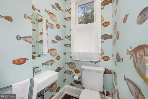 Bath - 2908 R St NW, Washington, DC 20007 photo 1 of 2