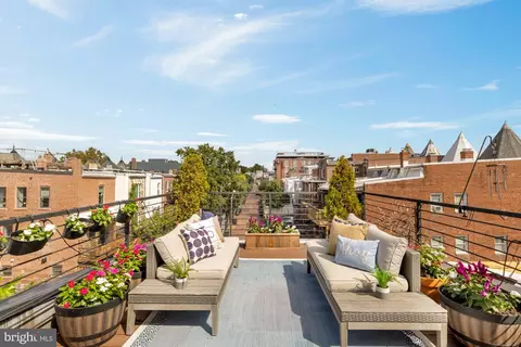 1735 1st St NW #2, Washington, DC 20001