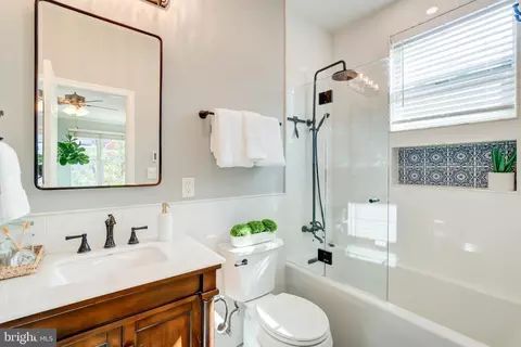 Bath - 819 11th St NE, Washington, DC 20002 photo 1 of 1