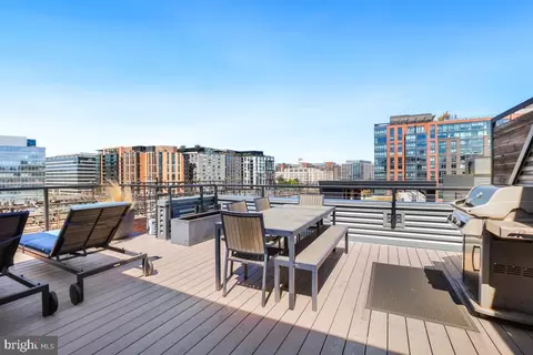Exterior - 911 2nd St NE #501, Washington, DC 20002 photo 2 of 5