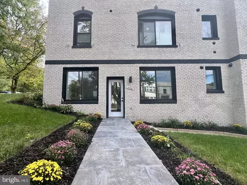 Exterior - 2524 41st St NW #1, Washington, DC 20007 photo 1 of 3