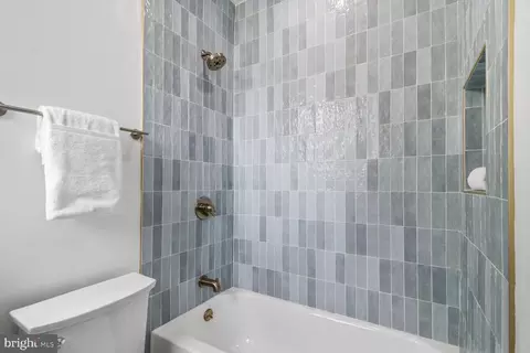 Bath - 2524 41st St NW #1, Washington, DC 20007 photo 4 of 4