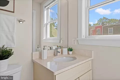 74 Adams St NW #3, Washington, DC 20001 photo 35