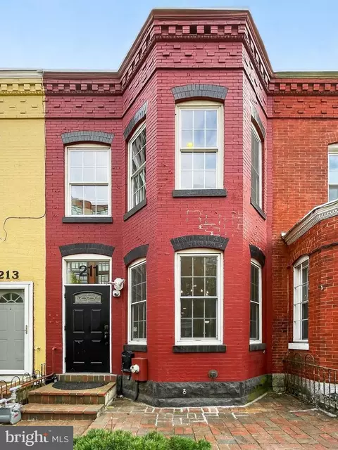 211 K St NE, Washington, DC 20002