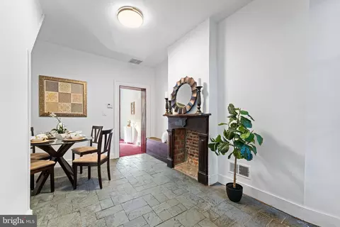 309 4th St NE, Washington, DC 20002 photo 8