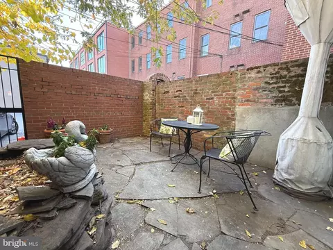 309 4th St NE, Washington, DC 20002 photo 22