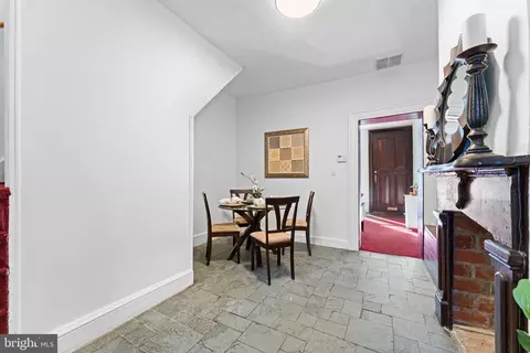 309 4th St NE, Washington, DC 20002 photo 7