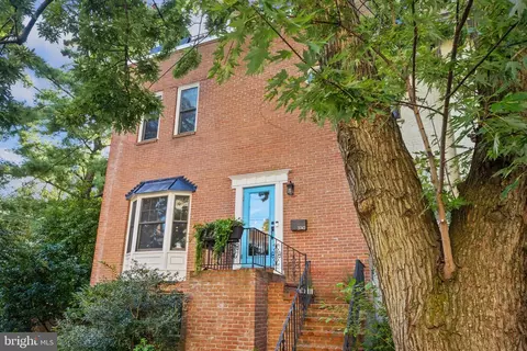 3742 Jocelyn St NW, Washington, DC 20015