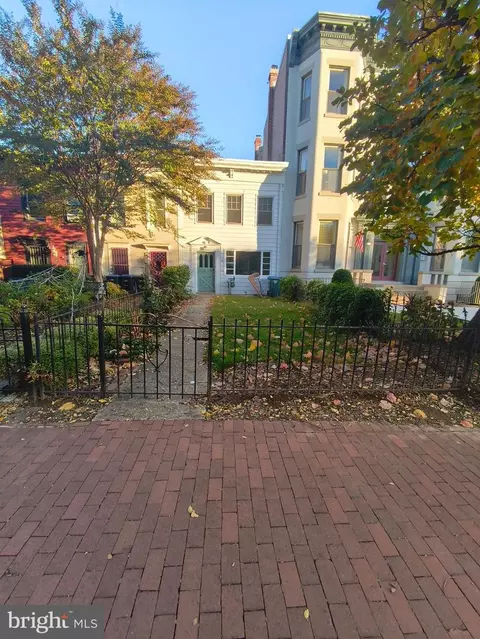 420 E Capitol St NE, Washington, DC 20003