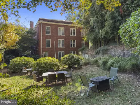 3039 Macomb St NW #35, Washington, DC 20008 photo 40