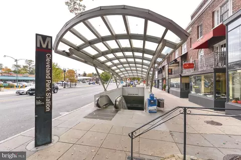 3039 Macomb St NW #35, Washington, DC 20008 photo 42