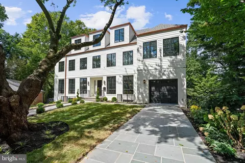 2850 Arizona Ter NW, Washington, DC 20016