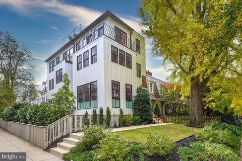 3636 S Street St NW, Washington, DC 20007