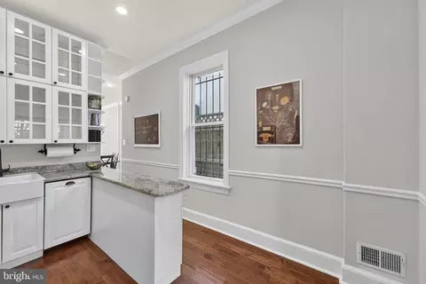 1218 G St SE, Washington, DC 20003 photo 13